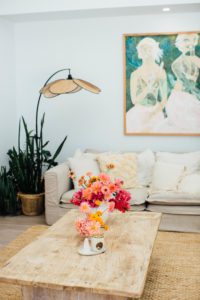 Bask El Sol's living room.